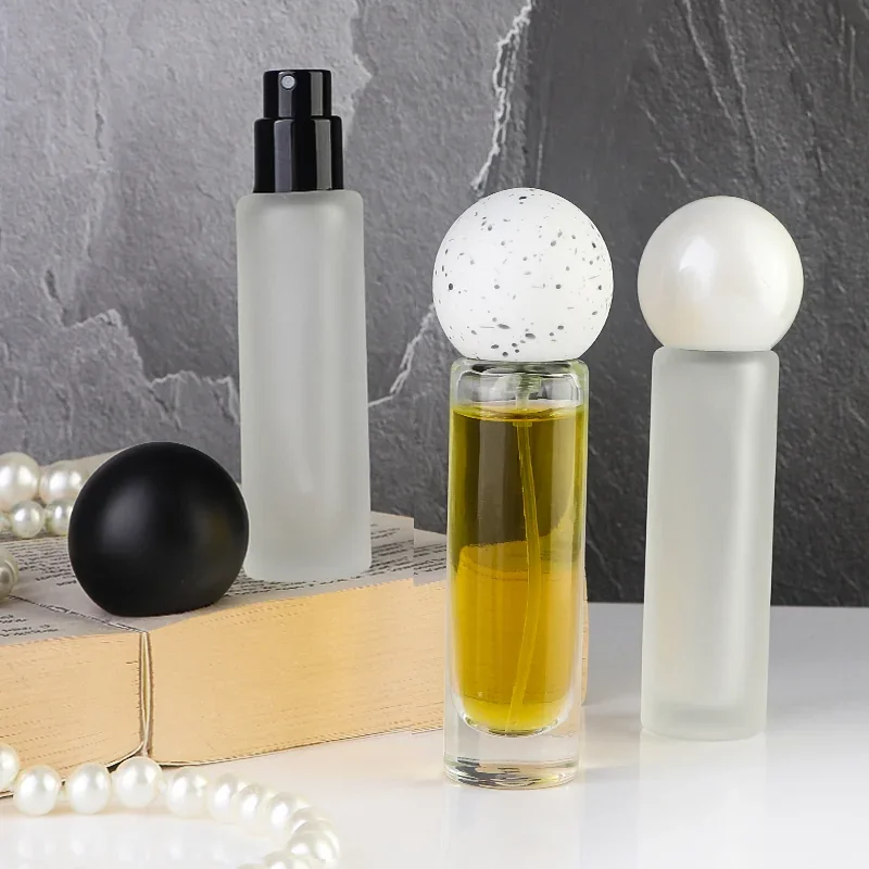 15 / 20 ml Clear or frosted cylindrical perfume bottle with ball cap