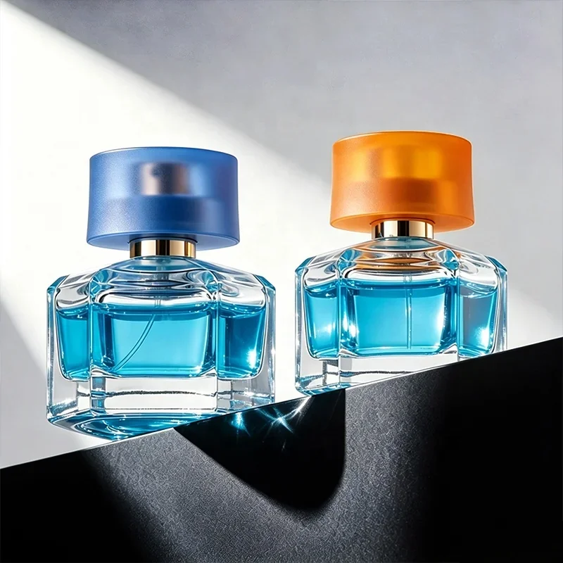 30 ml Low faceted perfume bottle with colored cap