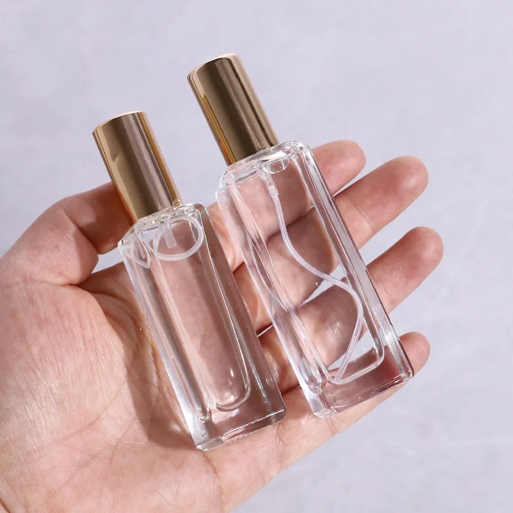 4 / 5 / 10 / 15 / 20 / 30 ml Slim rectangular perfume spray bottle with gold-look cap