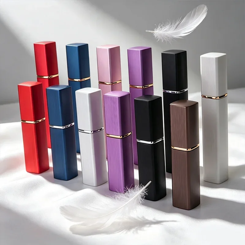 5 / 6 / 12 ml Pocket spray bottle with textured rectangular case