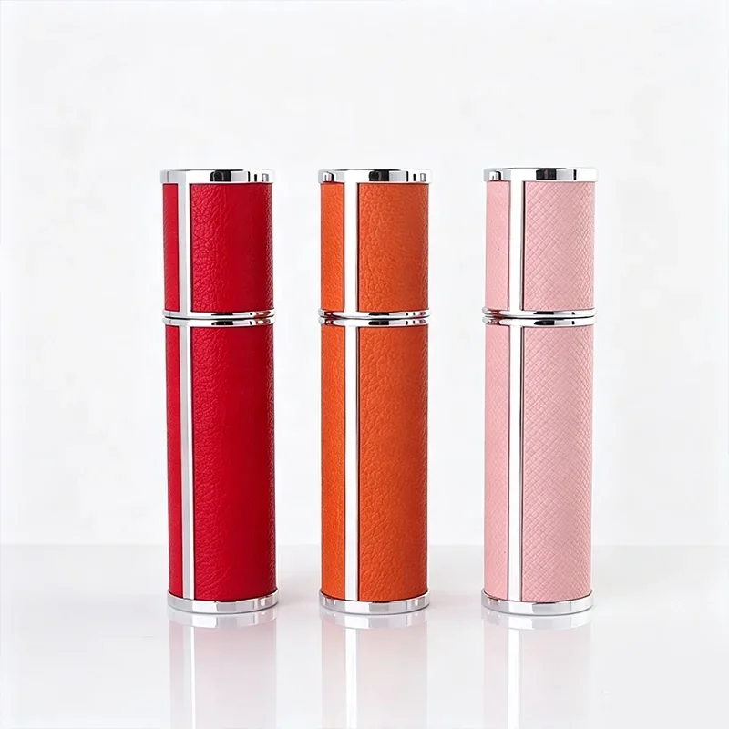 5 ml Pocket spray bottle with textured colored case