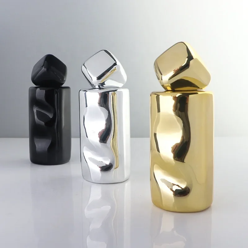 50 ml Sculpted perfume bottle with mirror-look finish
