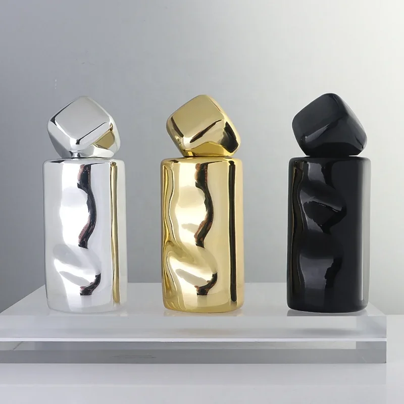 50 ml Sculpted perfume bottle with mirror-look finish