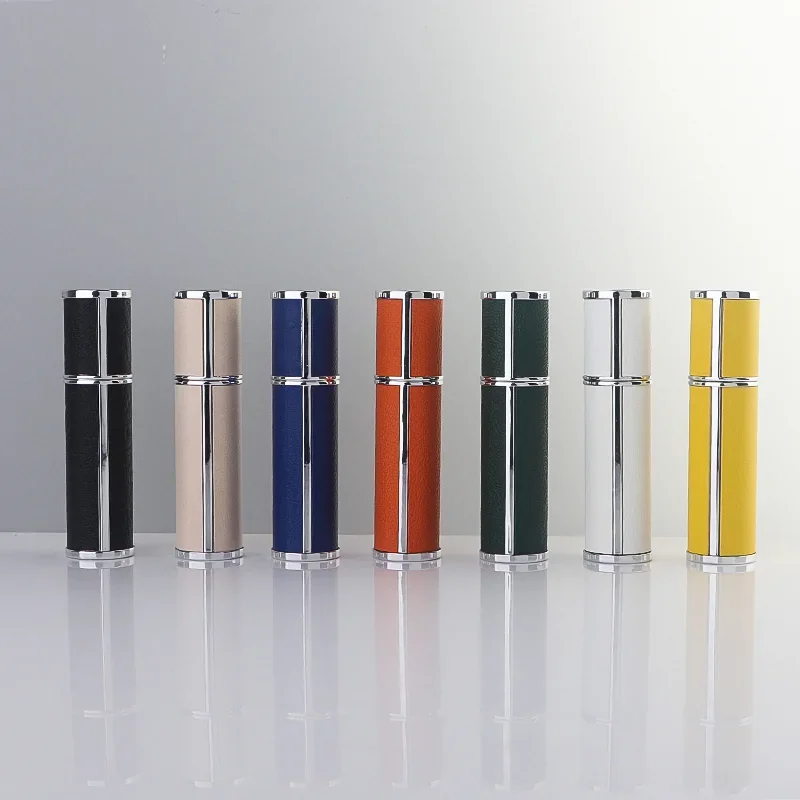 5 / 10 ml Cylindrical pocket spray bottle with colored case