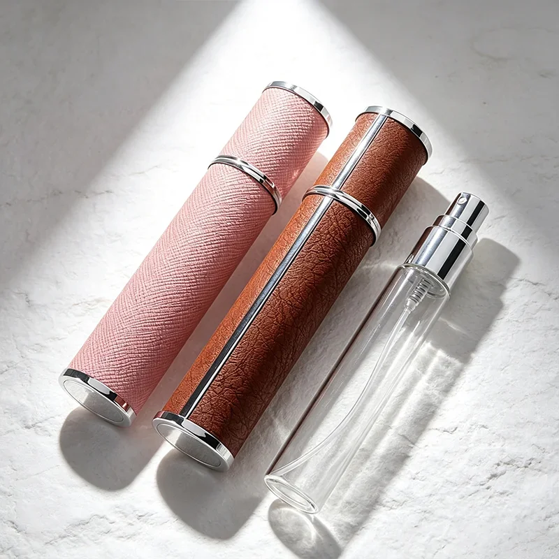 5 / 10 ml Cylindrical pocket spray bottle with colored case