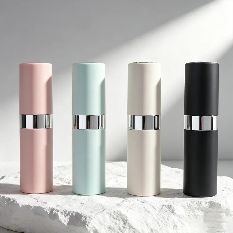 20 ml Compact pocket spray bottle with contrast ring