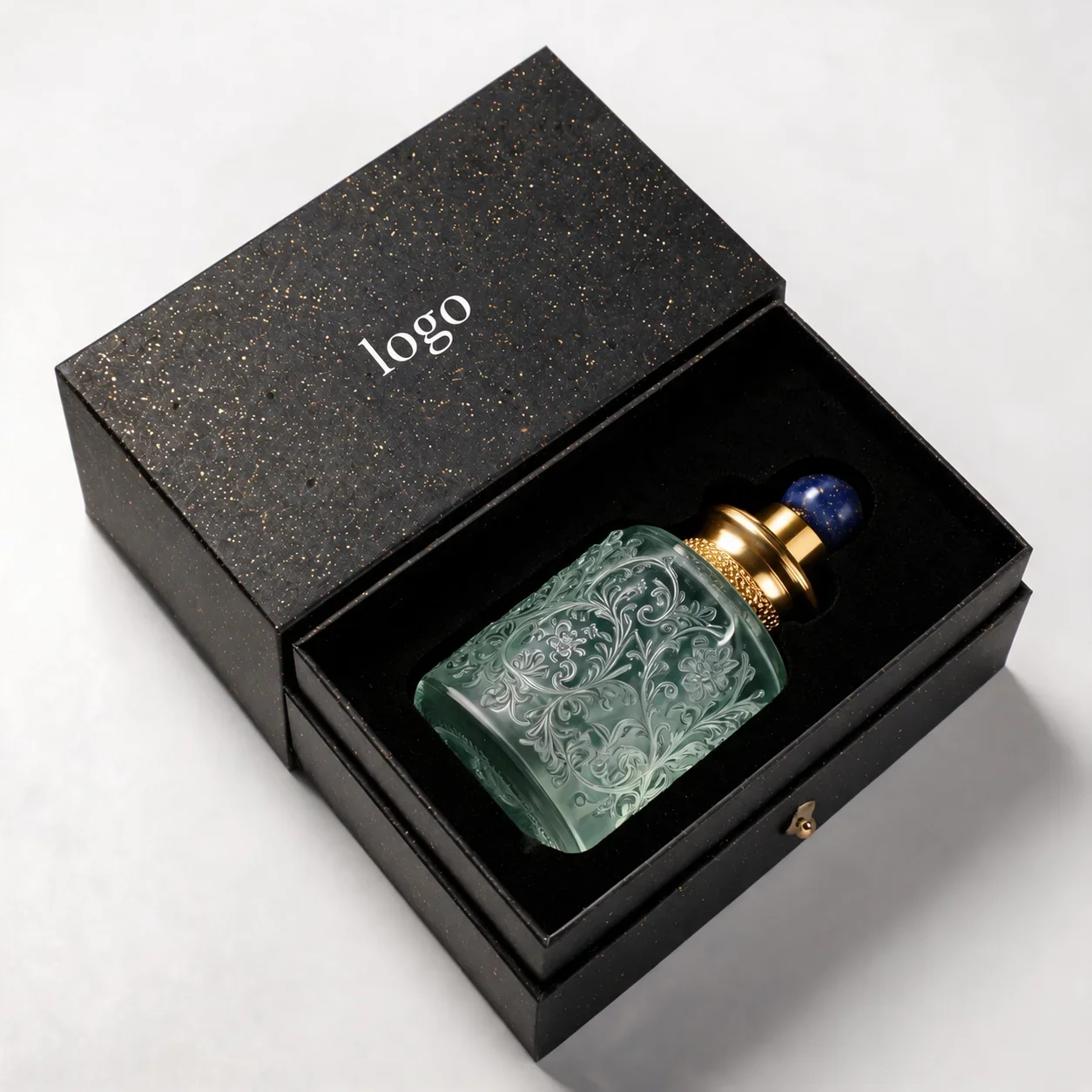 30 / 50 / 100 ml Floral-relief perfume bottle in presentation box