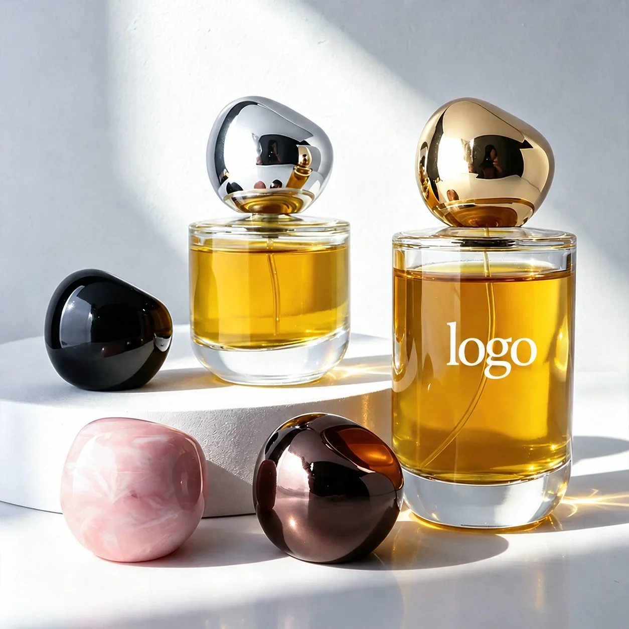 50 / 100 ml Cylindrical perfume bottle with rounded cap