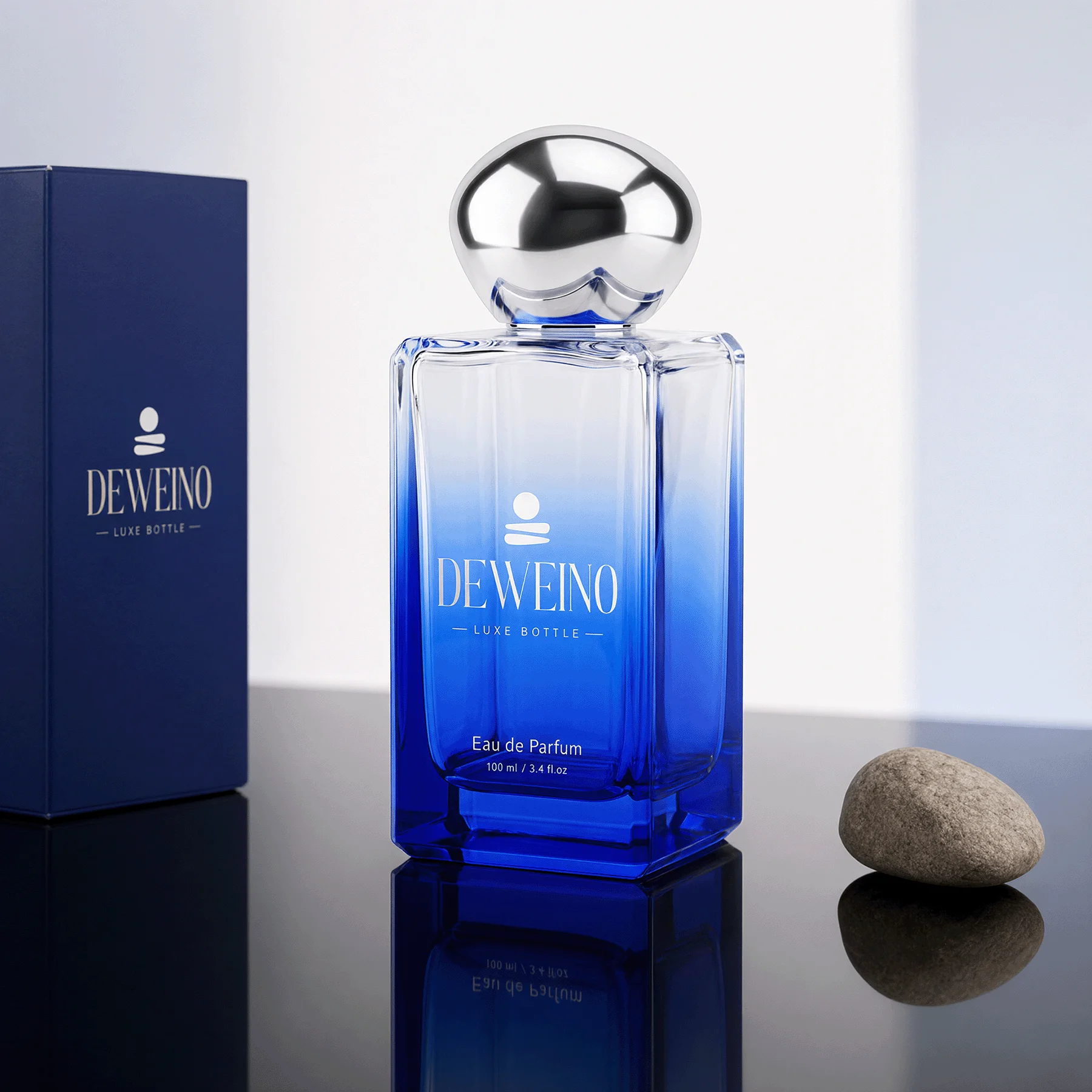 30 / 50 / 100 ml Gradient blue square glass perfume bottle with spherical cap