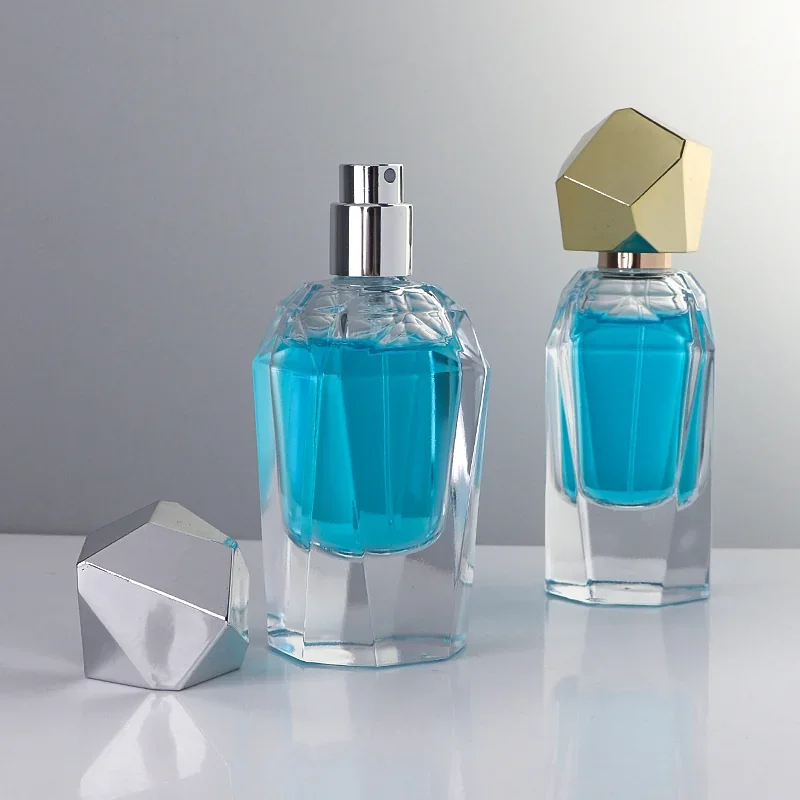 30 ml Faceted perfume bottle with polyhedral cap