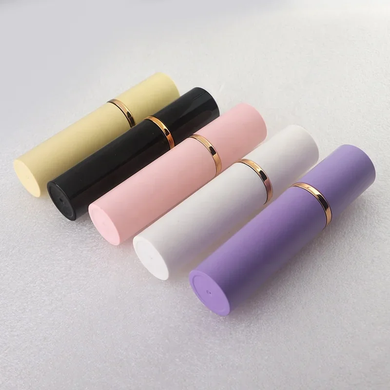 10 ml Compact pocket spray bottle with contrast ring